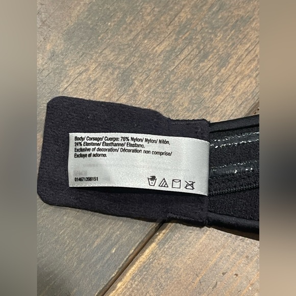 NWT Maidenform Women’s Demi Coverage Solid Black Underwire Strapless 36D #09458 - Picture 10 of 10